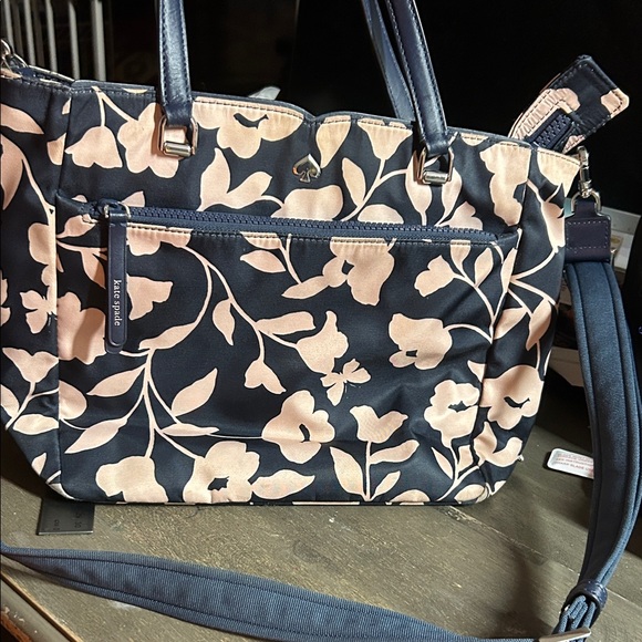 kate spade Handbags - Kate‎ Spade Navy and Cream Floral Shoulder Bag